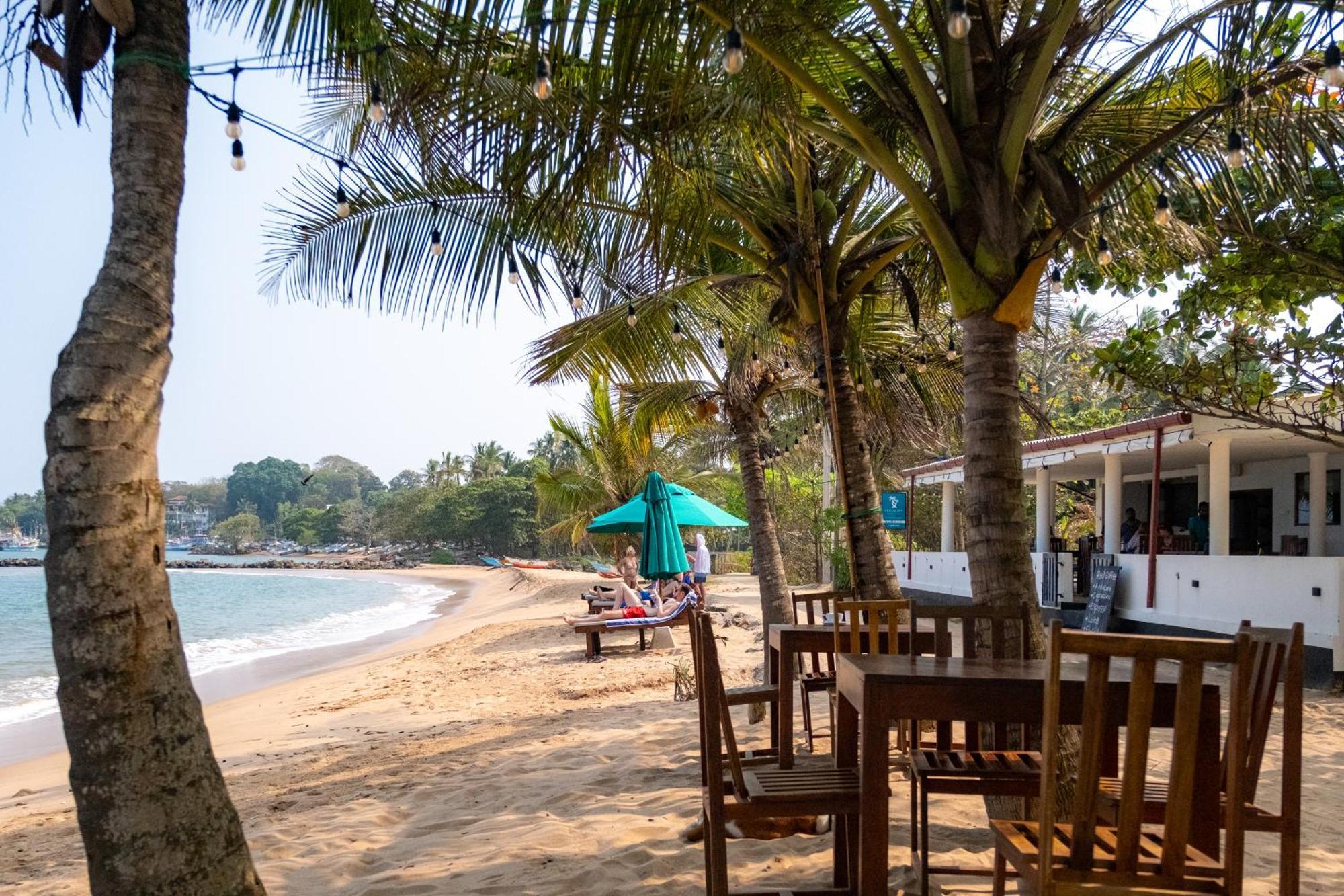 Serenity Beach Cabanas Tangalle Exteriör bild