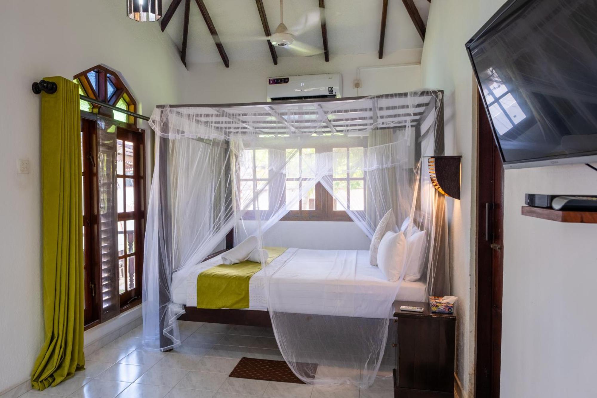 Serenity Beach Cabanas Tangalle Exteriör bild