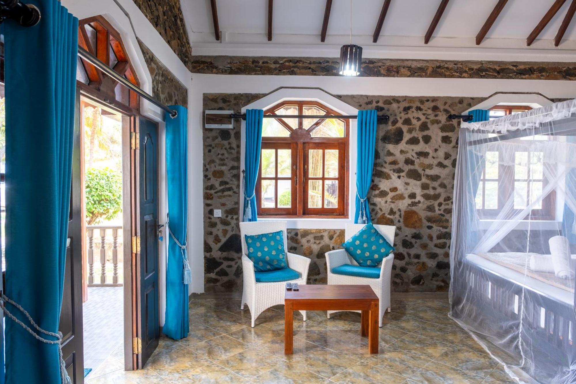 Serenity Beach Cabanas Tangalle Exteriör bild