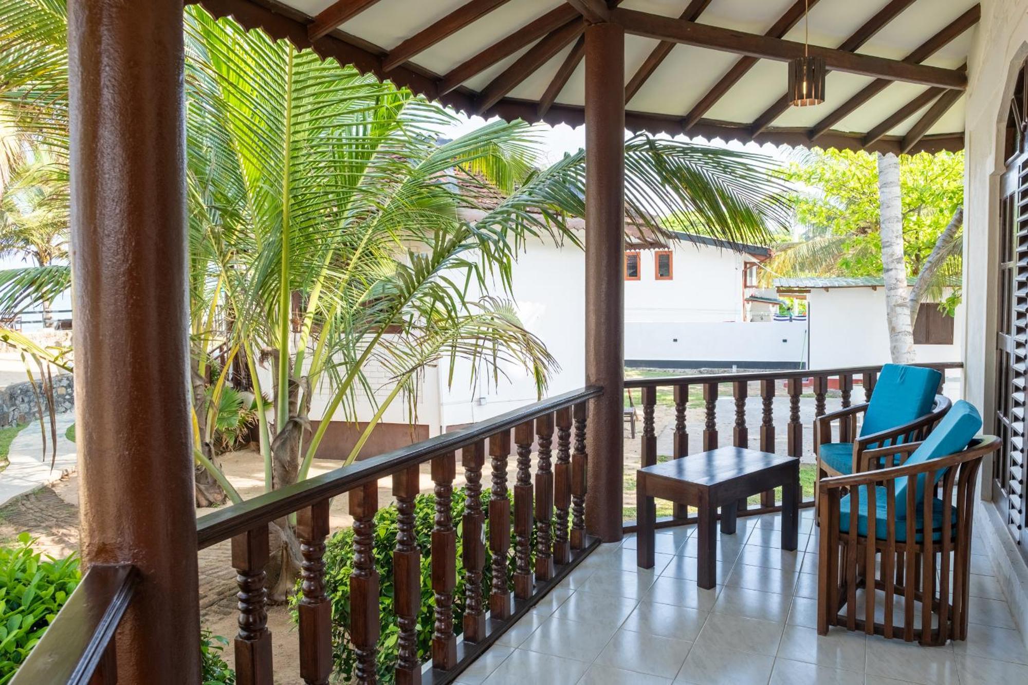 Serenity Beach Cabanas Tangalle Exteriör bild