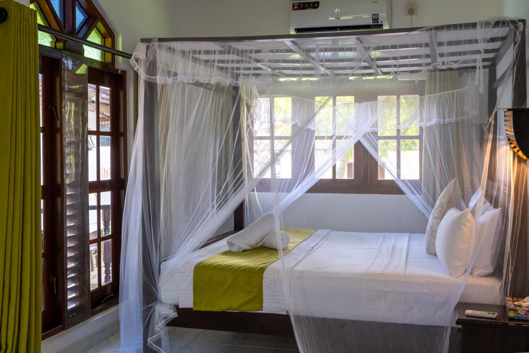 Serenity Beach Cabanas Tangalle Exteriör bild